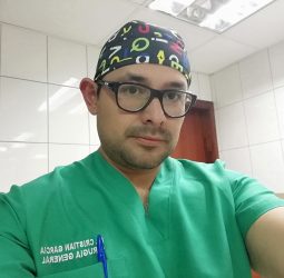 Dr. Cristian García S.